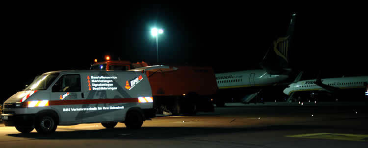 Kennzeichnung der Taxiways